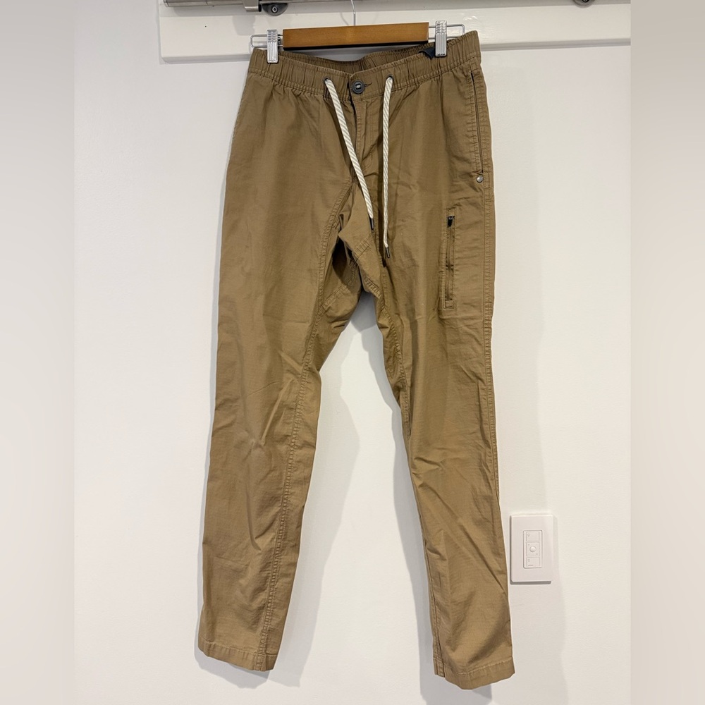 Vuori Men's Brown Cargo Pants
